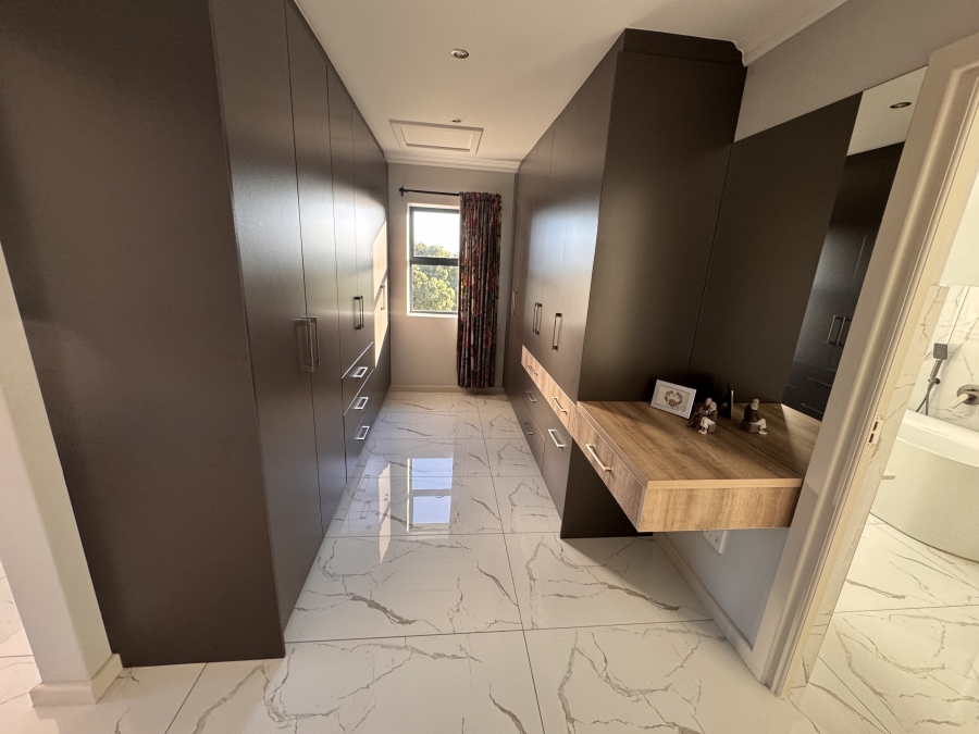 3 Bedroom Property for Sale in Hartenbos Heuwels Western Cape